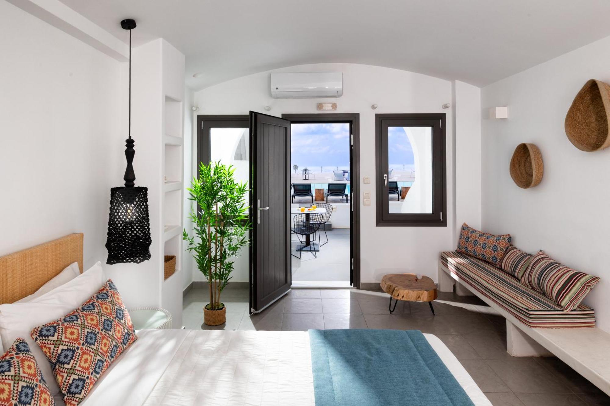 Amity Suites - Adults Only Fira  Bagian luar foto