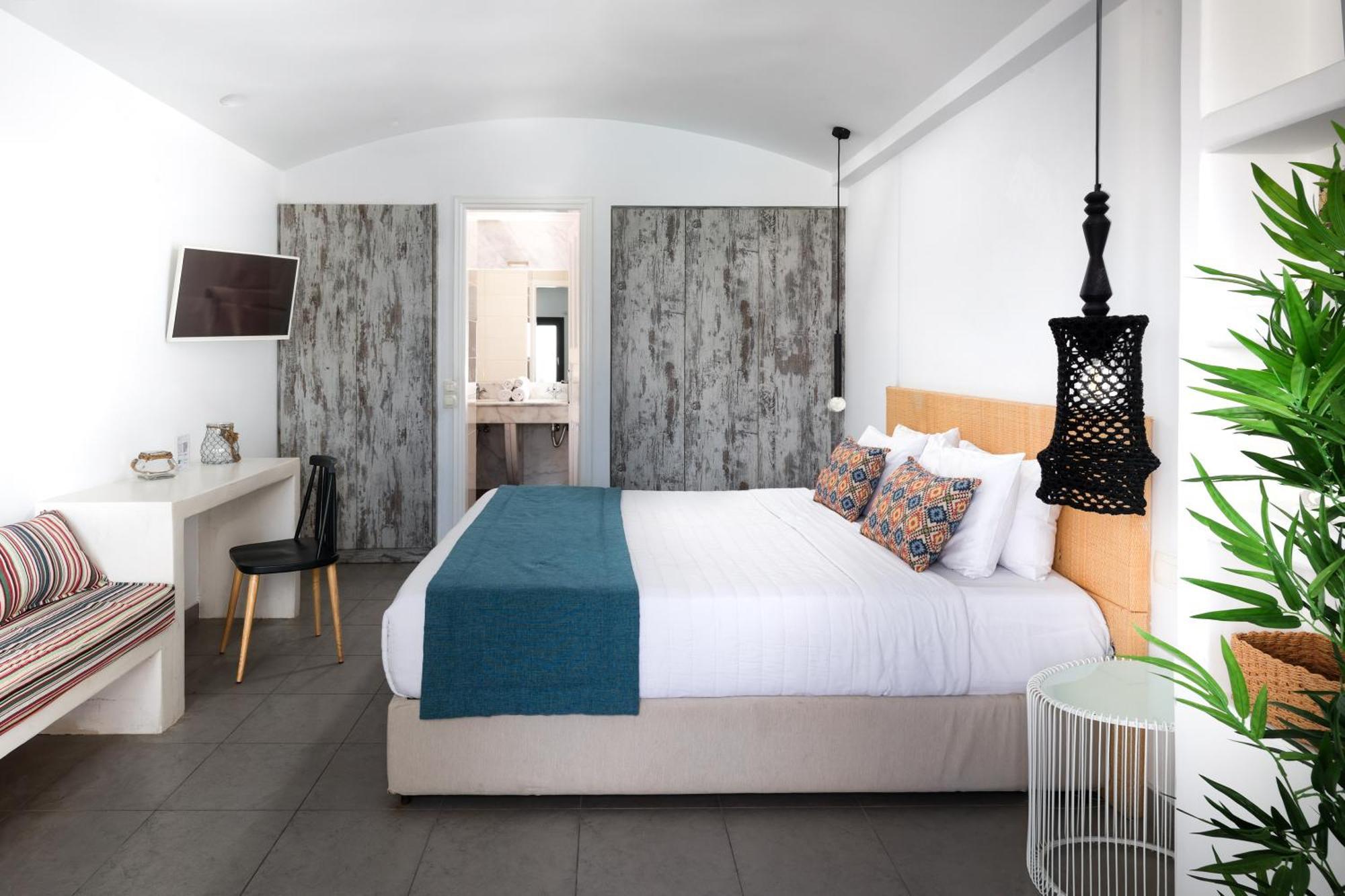 Amity Suites - Adults Only Fira  Bagian luar foto