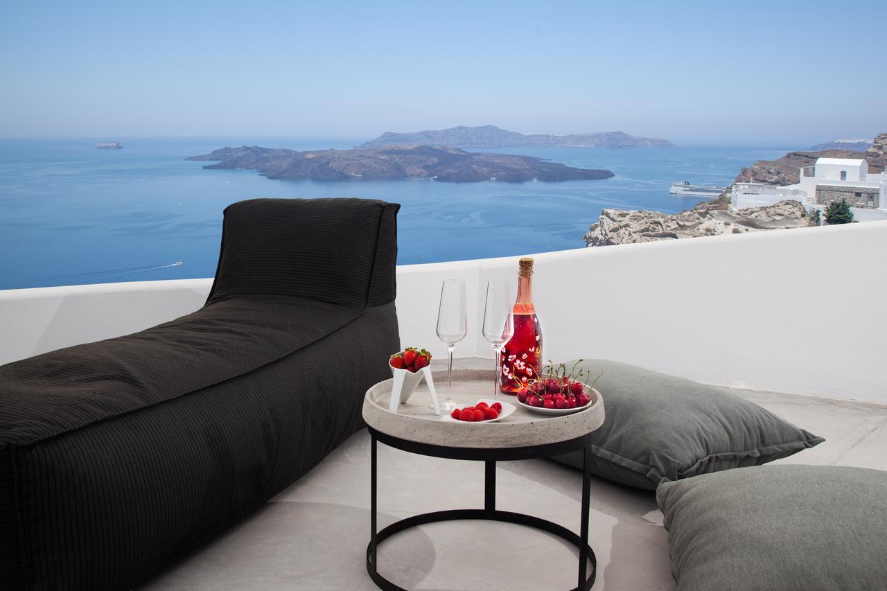 Amity Suites - Adults Only Fira  Bagian luar foto