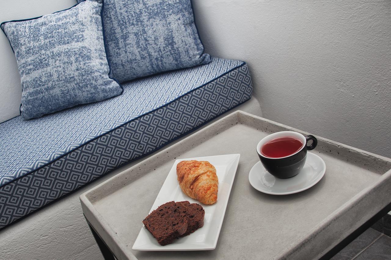 Amity Suites - Adults Only Fira  Bagian luar foto