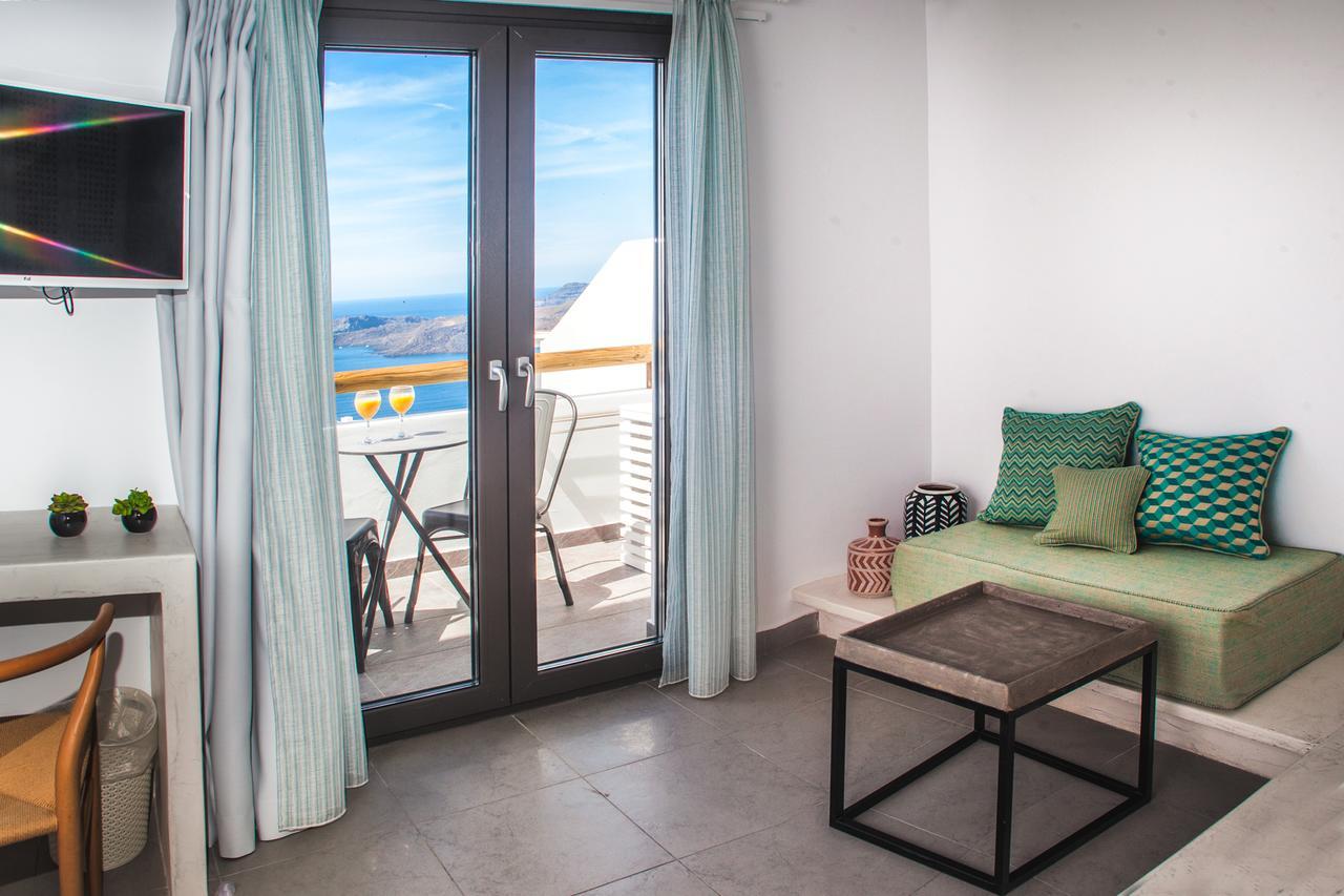 Amity Suites - Adults Only Fira  Bagian luar foto